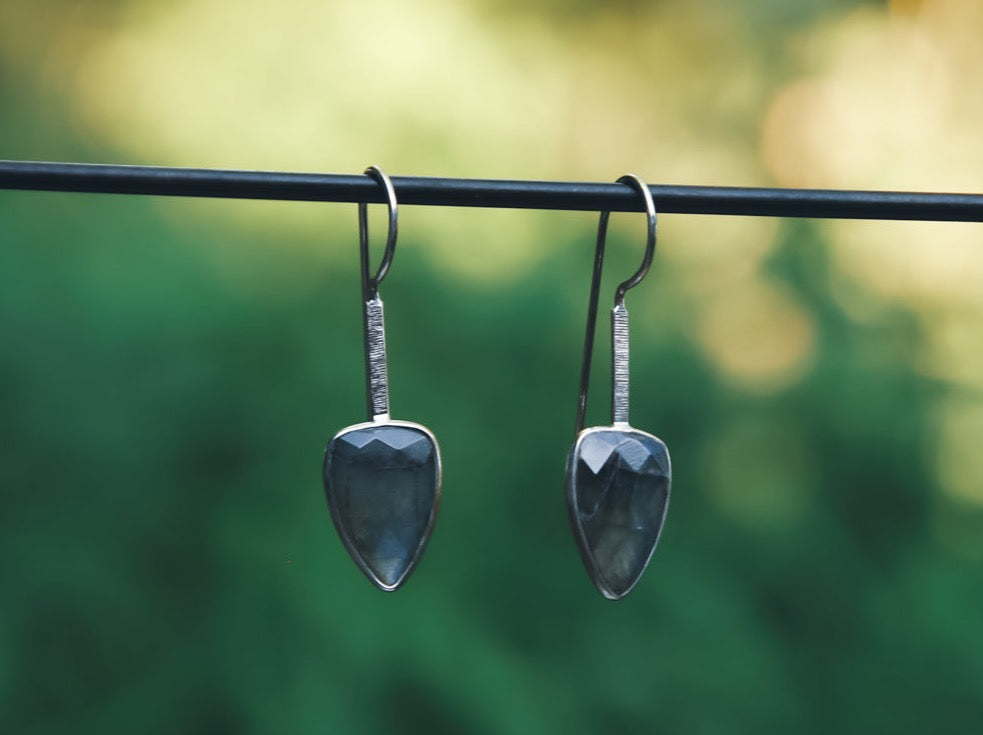 Labradorite earrings - dotisutra