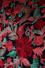 Load image into Gallery viewer, Soft shawl, wool shawl, doti sutra, shawl switzerland
